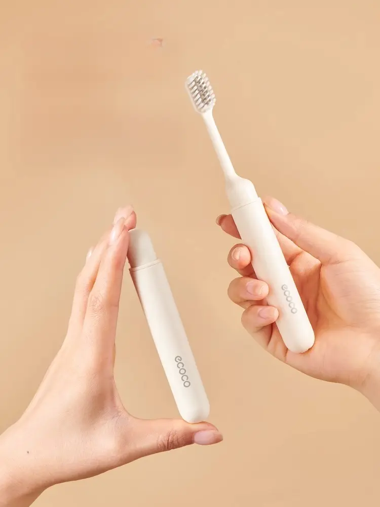 Portable Folding Toothbrush - Image 3